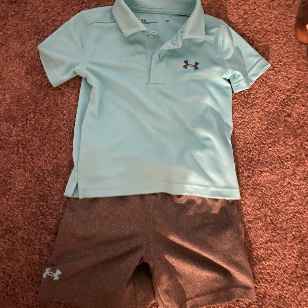 Under Armour 3T boys outfit EUC